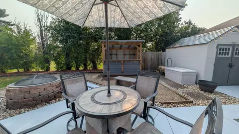 Exterior - 300 E James St, Appleton, WI 54915 photo 5 of 10