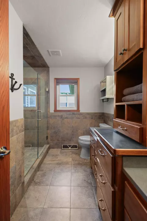 Bath - 300 E James St, Appleton, WI 54915 photo 2 of 5