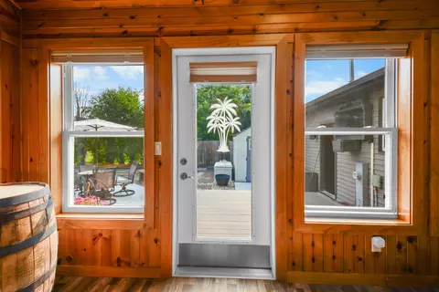 Entry Way - 300 E James St, Appleton, WI 54915 photo 1 of 2