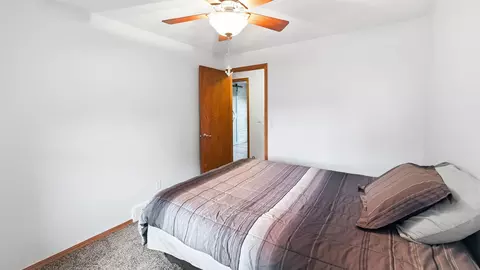 Bedroom - 300 E James St, Appleton, WI 54915 photo 4 of 5