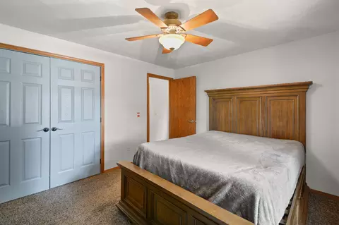 Bedroom - 300 E James St, Appleton, WI 54915 photo 2 of 5