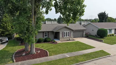View/Area - 300 E James St, Appleton, WI 54915 photo 3 of 6