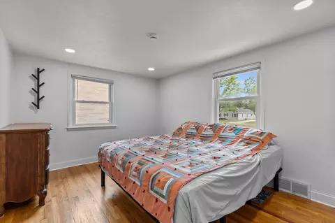 Bedroom - 1906 S Memorial Dr, Appleton, WI 54915 photo 1 of 2