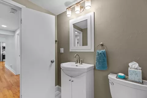 Bath - 1906 S Memorial Dr, Appleton, WI 54915 photo 1 of 3