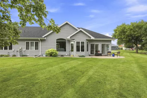 Exterior - 4704 Timber Row, Appleton, WI 54913 photo 6 of 9