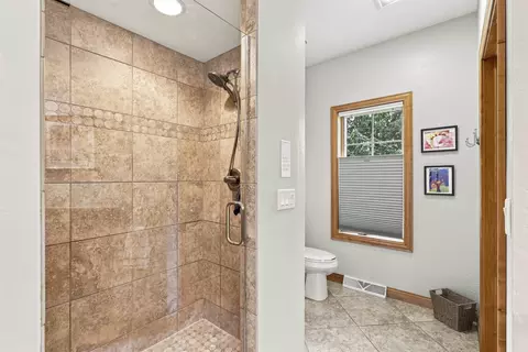 Bath - 4704 Timber Row, Appleton, WI 54913 photo 2 of 5