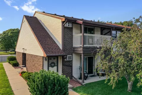 1043 Marvelle Ln #A11, Green Bay, WI 54304