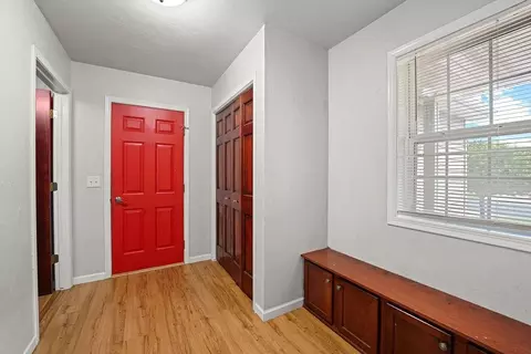 Entry Way - 4111 N Trailway Ln, Appleton, WI 54913 photo 6 of 7