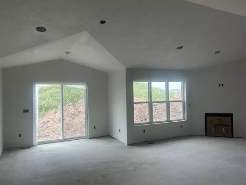 3772 E Callalilly Ln, Appleton, WI 54913 photo 2