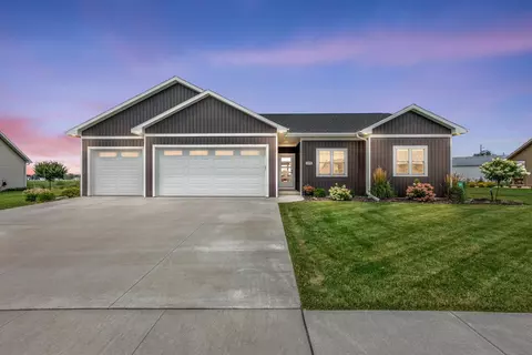 2971 S Weiler Rd, Kaukauna, WI 54130
