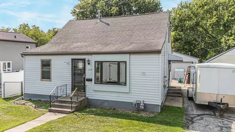 125 Mayer St, Neenah, WI 54956