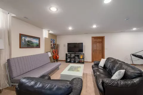 Living - w2416 Snowberry Drive, Appleton, WI 54915 photo 2 of 2