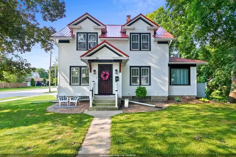 315 W Green Bay St, Shawano, WI 54166
