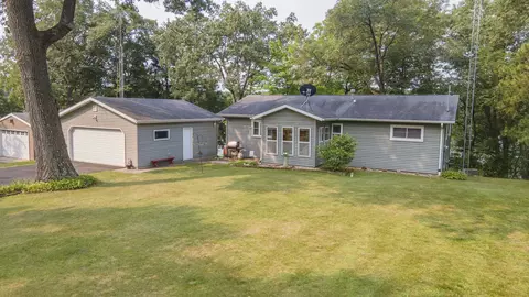 n3121 Lake Drive, Wautoma, WI 54982