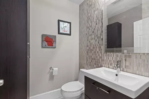Bath - 414 E Spring St, Appleton, WI 54911 photo 1 of 4