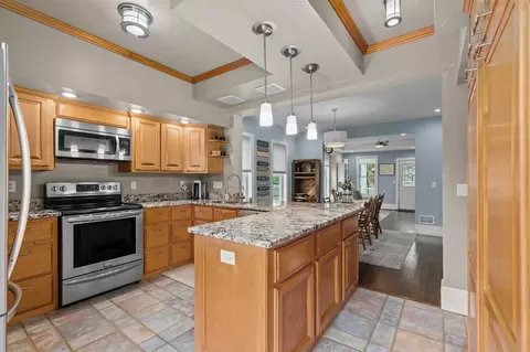 Kitchen - 414 E Spring St, Appleton, WI 54911 photo 3 of 5