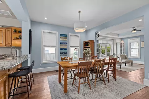 Dining - 414 E Spring St, Appleton, WI 54911 photo 3 of 4