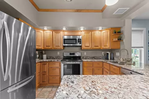 Kitchen - 414 E Spring St, Appleton, WI 54911 photo 5 of 5