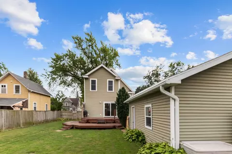 Exterior - 414 E Spring St, Appleton, WI 54911 photo 3 of 4