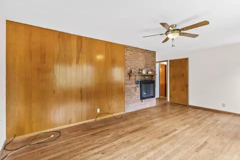 Living - 1905 N Alexander St, Appleton, WI 54911 photo 3 of 3