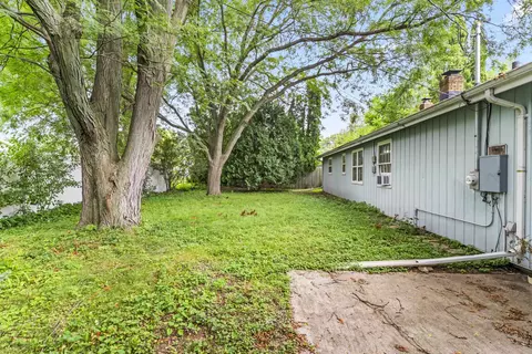 Exterior - 1905 N Alexander St, Appleton, WI 54911 photo 1 of 1