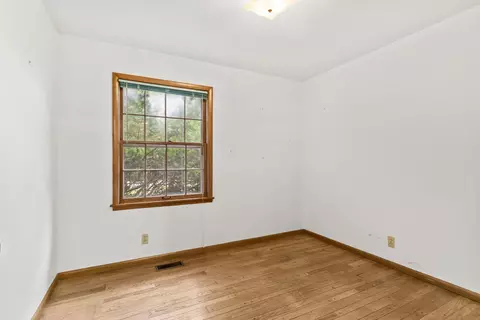 Bedroom - 1905 N Alexander St, Appleton, WI 54911 photo 4 of 6