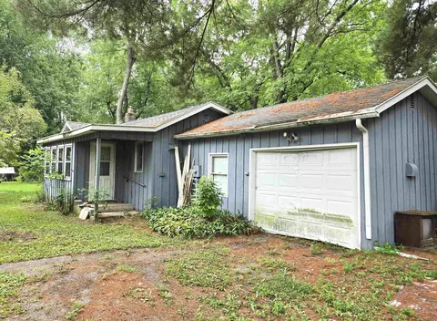 227 Spring St, Westfield, WI 53964