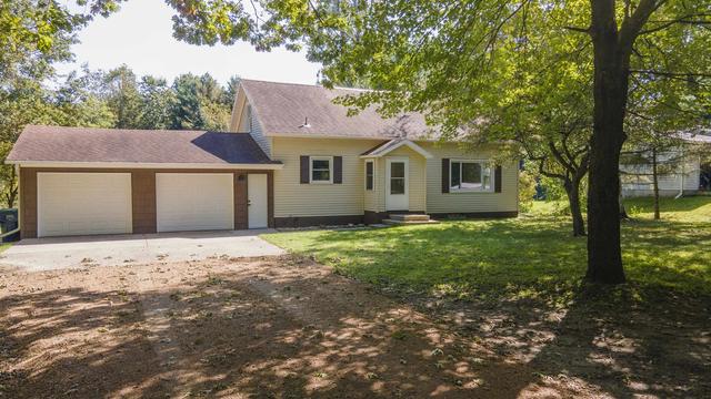 e2059 North Westgate Acres Road, Waupaca, WI 54981