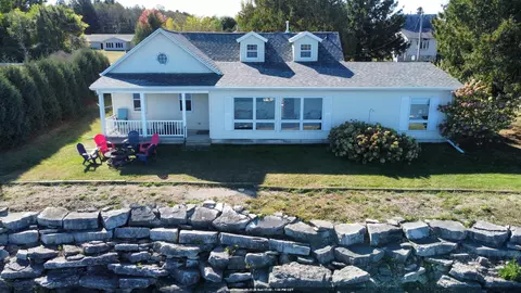 853 Circle Ridge Cir, Sturgeon Bay, WI 54235