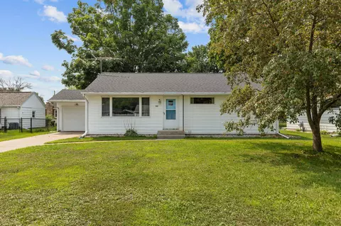 145 Ruth St, Clintonville, WI 54929