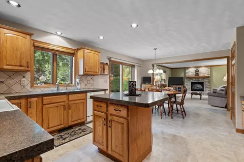 Kitchen - 4224 Terraview Dr, Appleton, WI 54913 photo 6 of 6