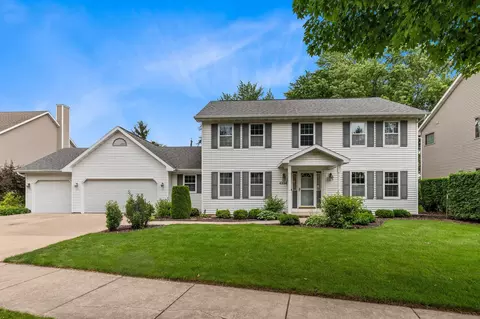 Exterior - 4224 Terraview Dr, Appleton, WI 54913 photo 1 of 12