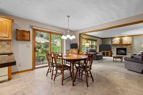Dining - 4224 Terraview Dr, Appleton, WI 54913 photo 2 of 2
