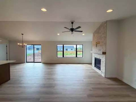 Living - N8891 Killarney Way, Appleton, WI 54952 photo 5 of 7