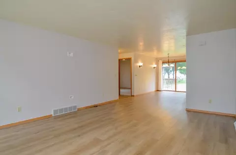 Living - 1724 N Ullman St, Appleton, WI 54911 photo 3 of 4