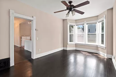 Living - 425 W Winnebago St, Appleton, WI 54911 photo 4 of 6