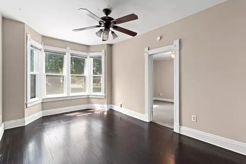 Living - 425 W Winnebago St, Appleton, WI 54911 photo 5 of 6