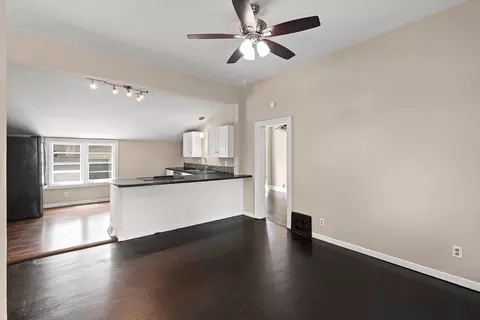 Living - 425 W Winnebago St, Appleton, WI 54911 photo 1 of 6