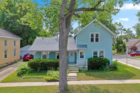 Exterior - 425 W Winnebago St, Appleton, WI 54911 photo 4 of 12