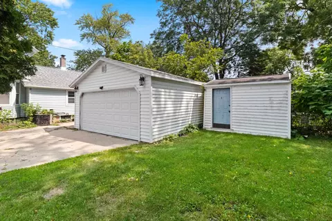 Exterior - 425 W Winnebago St, Appleton, WI 54911 photo 11 of 12