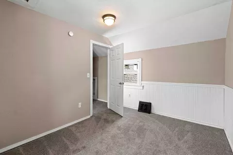 Bedroom - 425 W Winnebago St, Appleton, WI 54911 photo 8 of 8