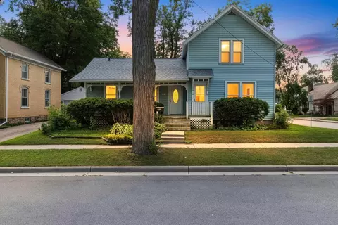 Exterior - 425 W Winnebago St, Appleton, WI 54911 photo 5 of 12