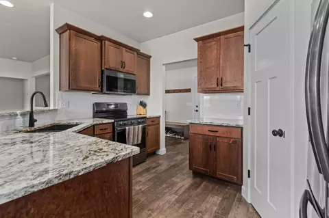 Kitchen - 3846 E Zion Ln, Appleton, WI 54913 photo 1 of 6