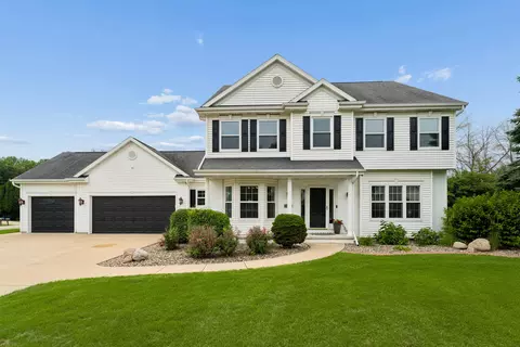 2809 Pine Ridge Rd, Oshkosh, WI 54904
