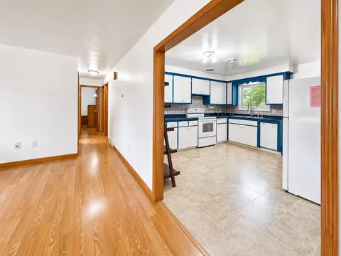 Entry Way - 219 Cedar St, Ripon, WI 54971 photo 1 of 13