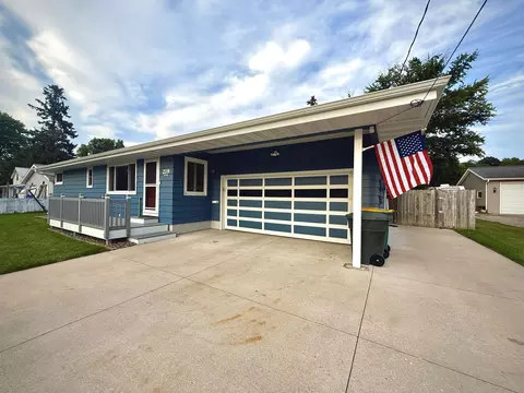 Exterior - 219 Cedar St, Ripon, WI 54971 photo 6 of 18