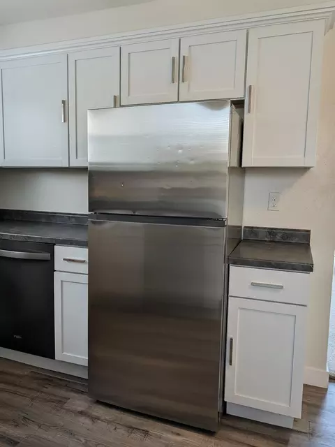 Kitchen - 1718 E John St, Appleton, WI 54915 photo 2 of 4