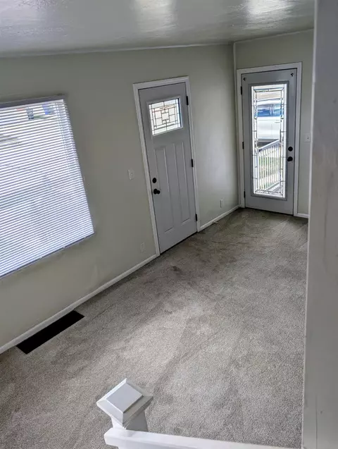 Entry Way - 1718 E John St, Appleton, WI 54915 photo 4 of 4