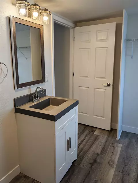Bath - 1718 E John St, Appleton, WI 54915 photo 1 of 5