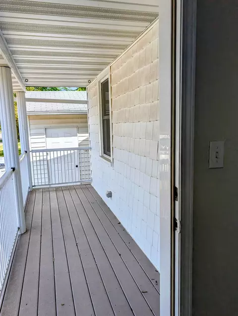 Exterior - 1718 E John St, Appleton, WI 54915 photo 3 of 8